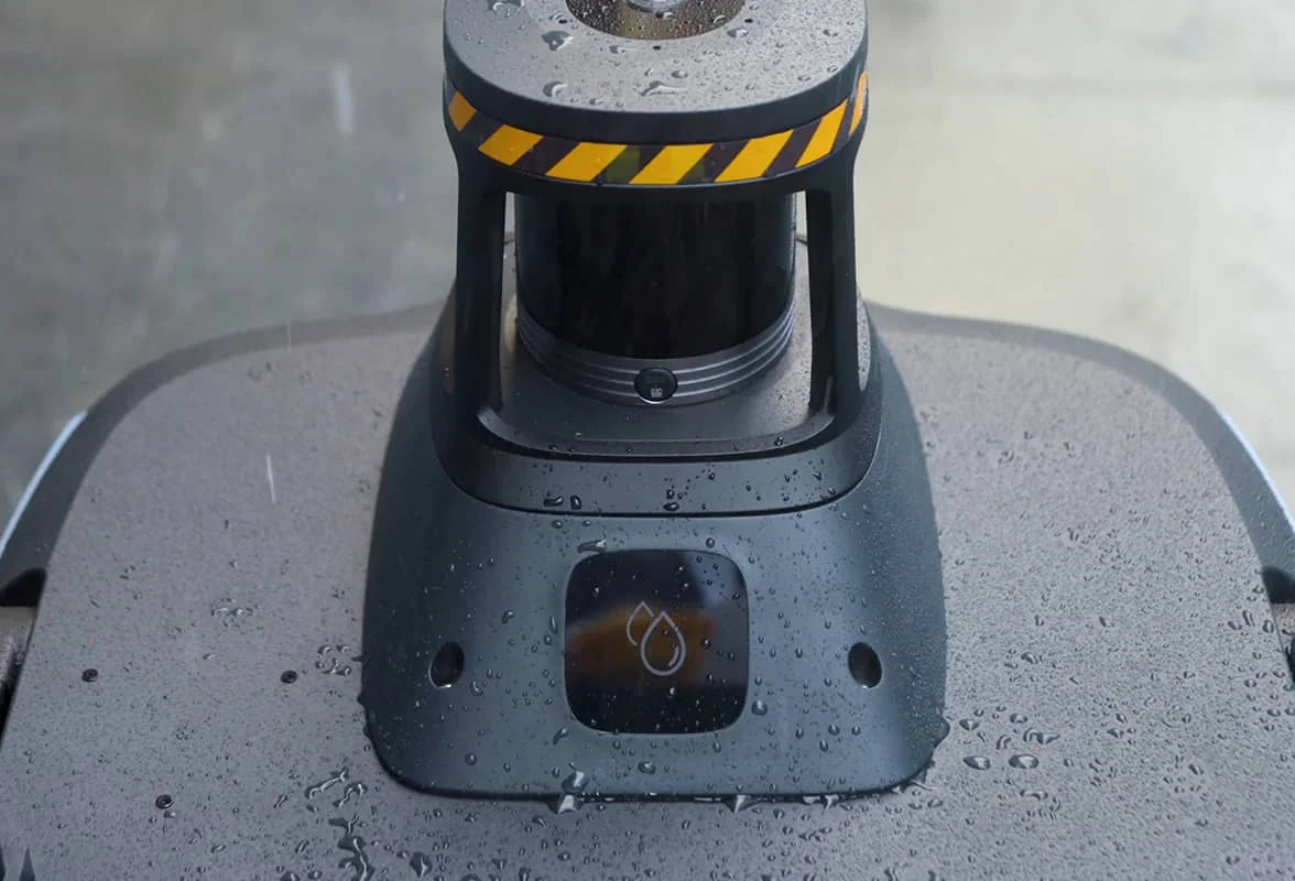 PUDU MT1 Max: IP54-Schutz und Regenerkennung